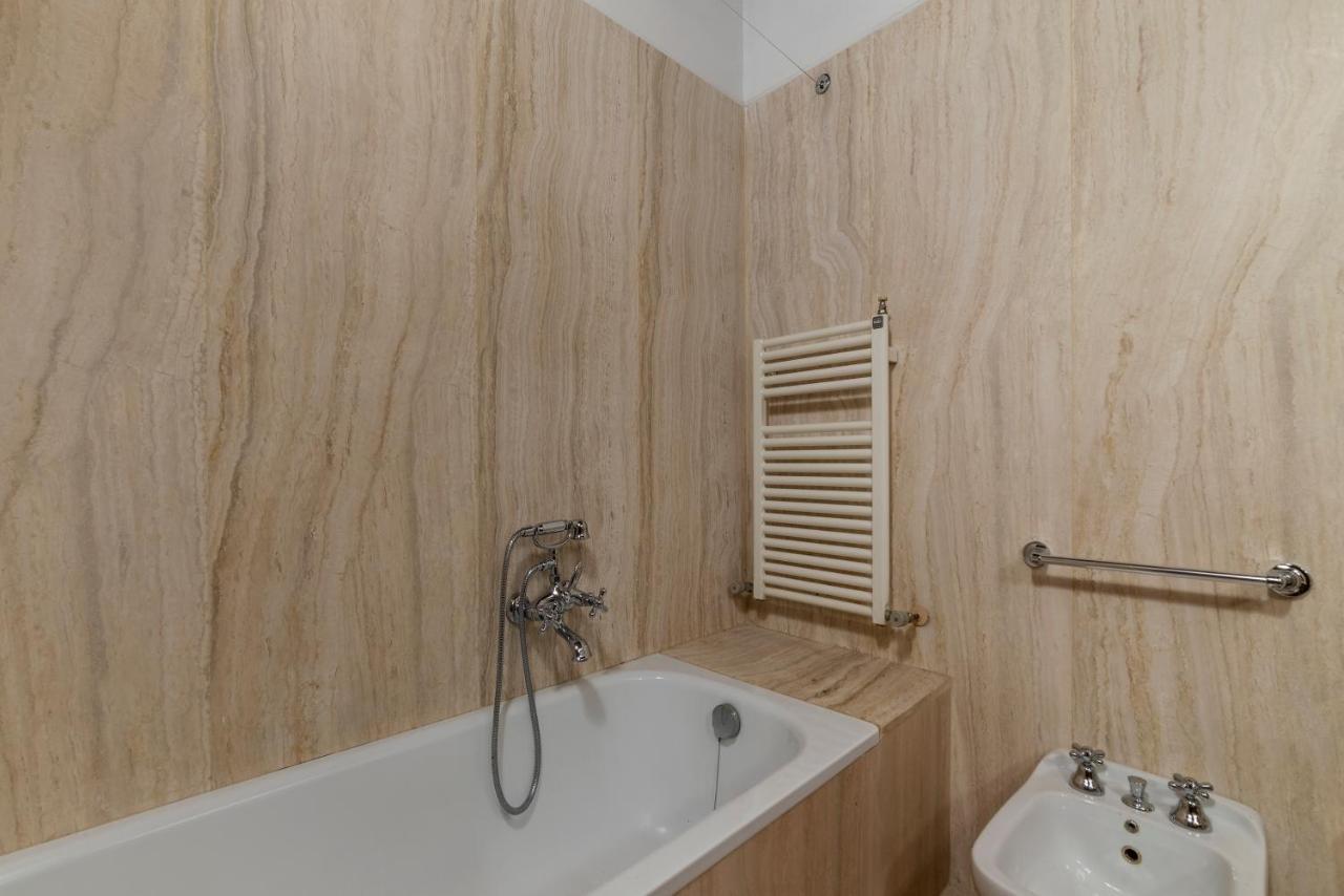 Foro Romano Stylish And Central Apartment Extérieur photo